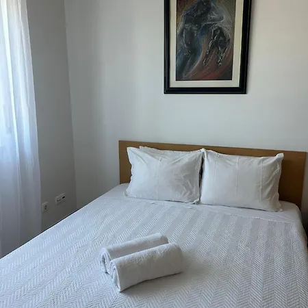 Pinhos Palmela Village - Piscina Temporariamente Fora Servico * Quinta do Anjo